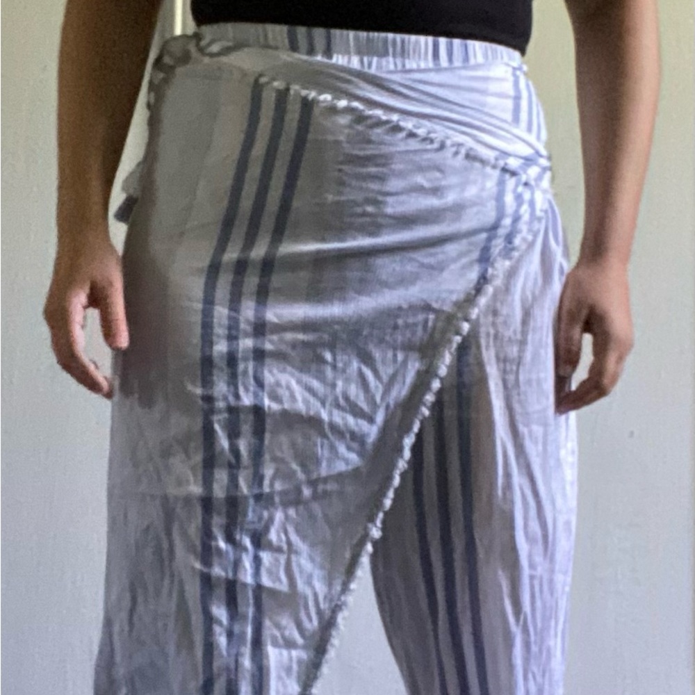 Blue and white light summer beach pants